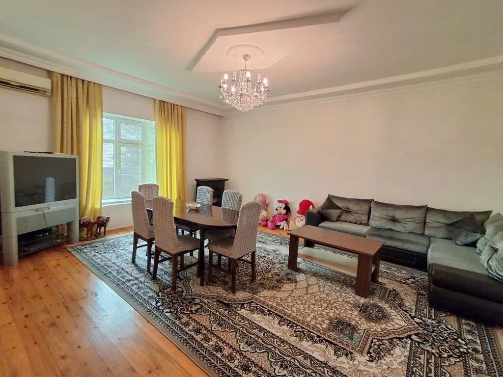 190 kv. m, 4 otaqlı, İşıq, İnternet, Kanalizasiya